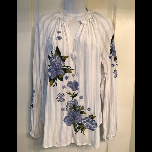 Akemi + Kin Anthropologie Boho Top Embroidered - Picture 2 of 7